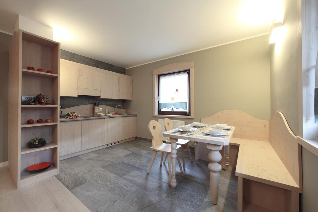 Zoncolan Apartments Sutrio Phòng bức ảnh